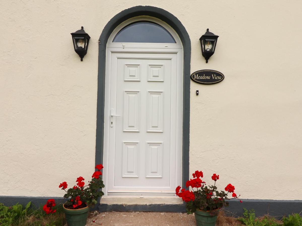 Meadow View Vila Ennis Exterior foto