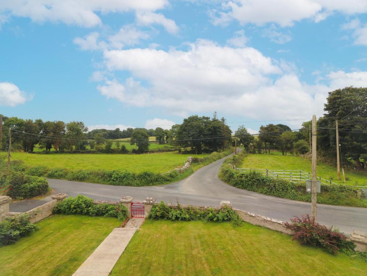 Meadow View Vila Ennis Exterior foto