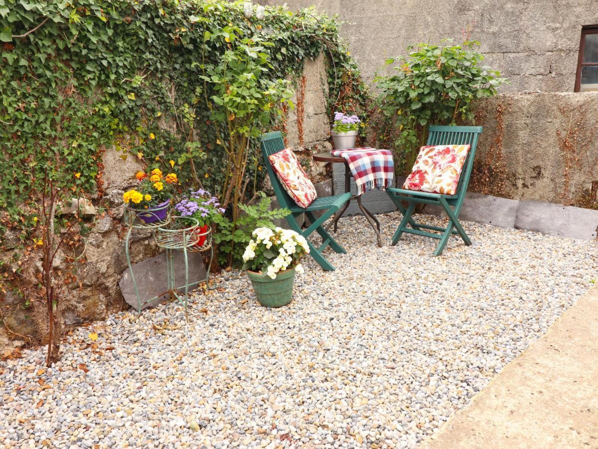 Meadow View Vila Ennis Exterior foto